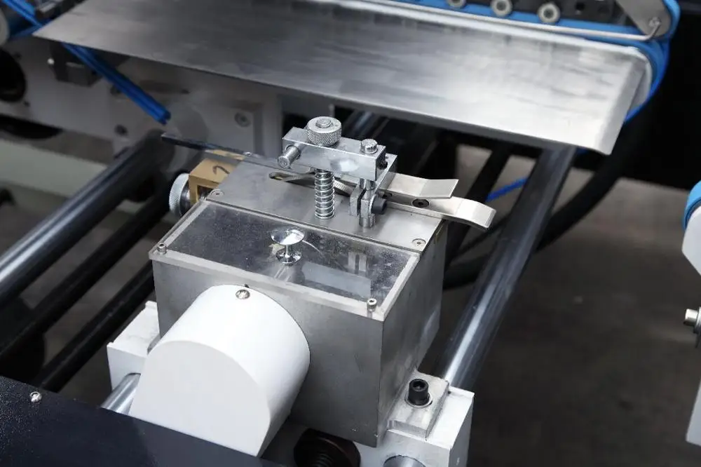Automatic crash lock bottom folder gluer machine for cardboard (GK-1200PCS/1450PCS/1800PCS)