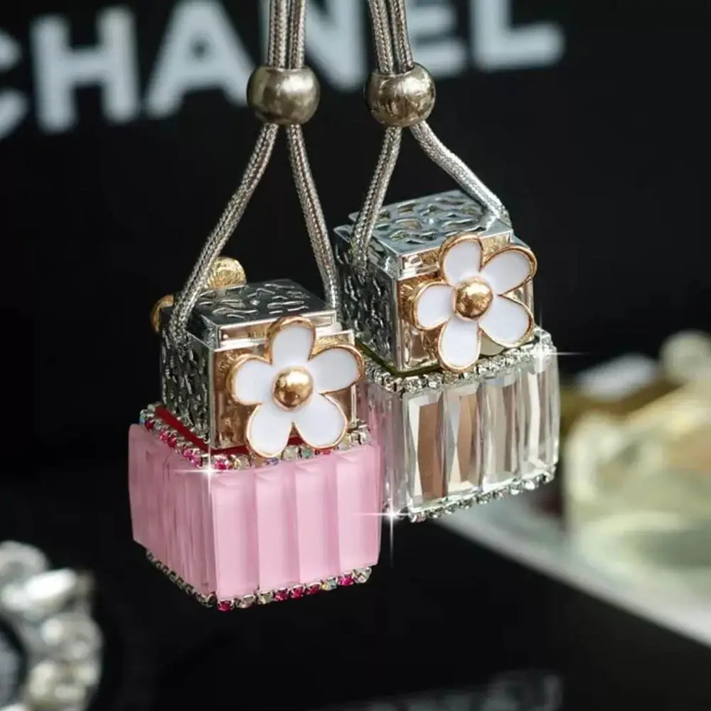 Zou Ju Hua Car Perfume Bottle for Essential Oils Air Freshener Auto Pendant Ornament Car-styling Perfume Fragrance Accessories