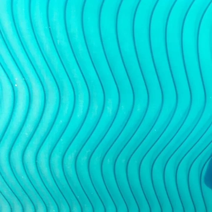 Поликарбонатный поликарбонатный S-образный поликарбонатный полый лист, поликарбонатный кровельный стол, декоративная доска