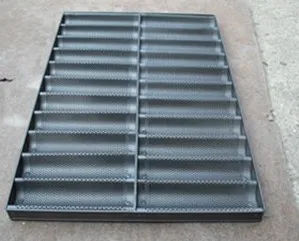 Factory Price 4-22  Gutter Non Stick Perforated Baguette Baking Tray French Bread Tray