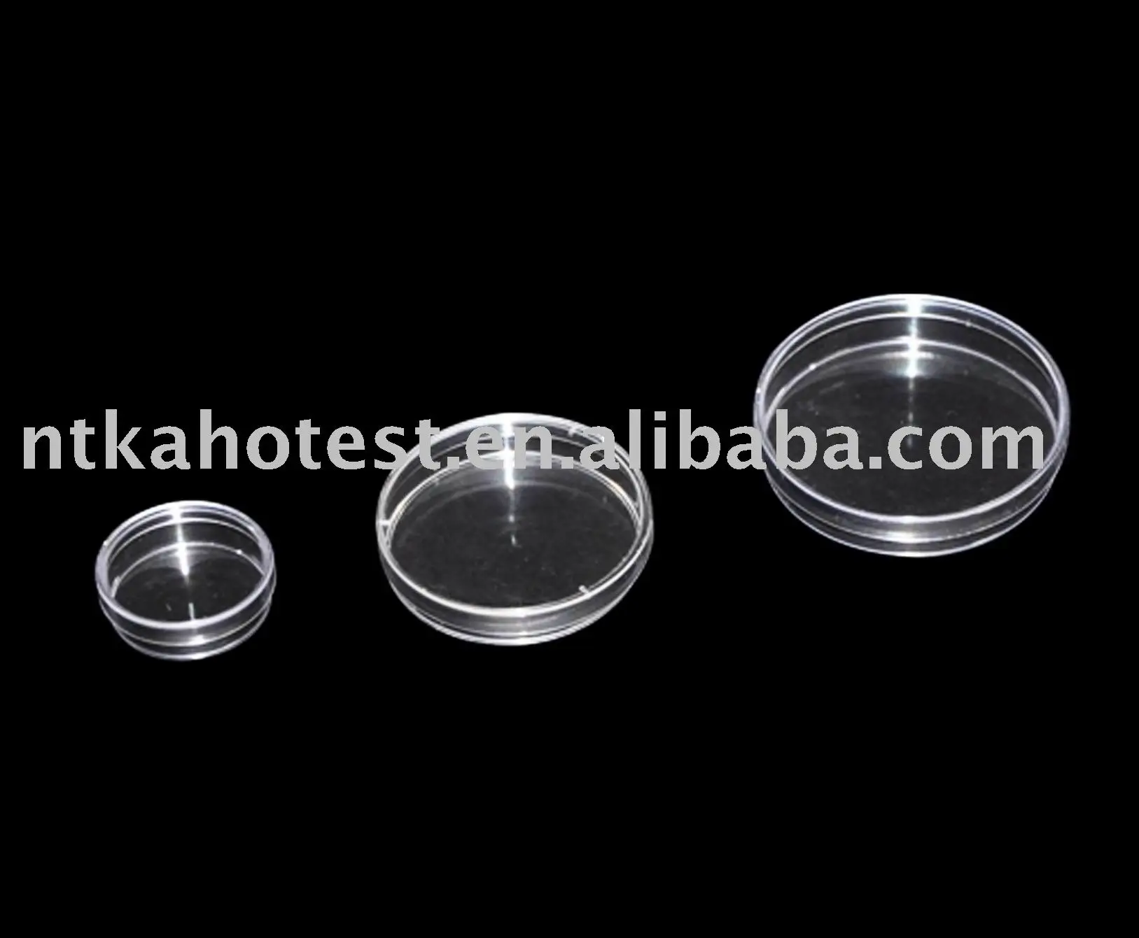 
plastic petri dish 