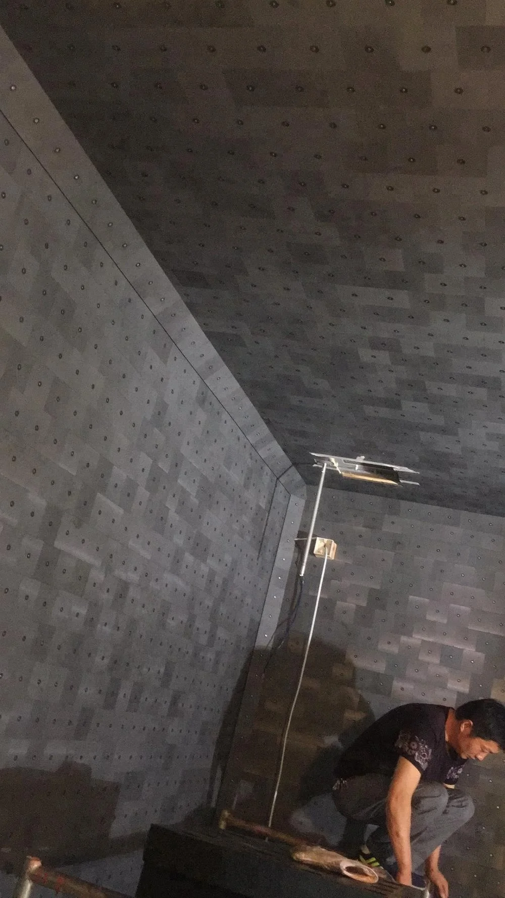 
HUAMING ferrite tile for EMC chamber 