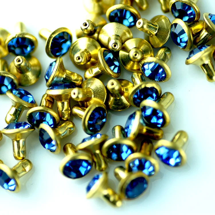 Обивка Кристалл Стразы зубчатая заклепка, стразы с зубцом