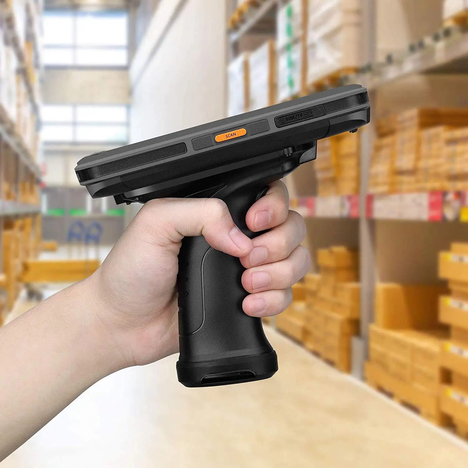 IP67 Android 8.1 Mobile Handheld Terminal UHF RFID Reader PDA Barcode Scanner with pistol grip