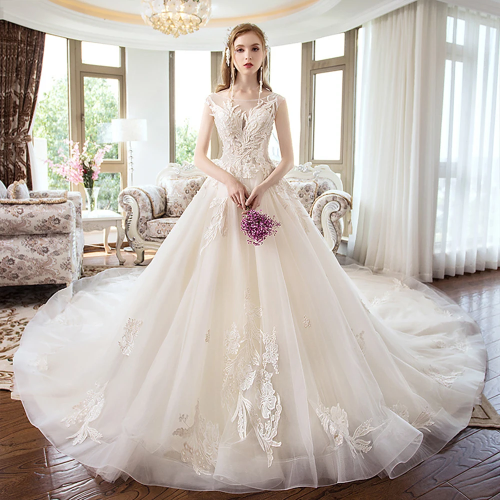 Wholesale sleeveless  flower lace wedding bridal dresses 2019 with long tailing Temperament Wedding Dress