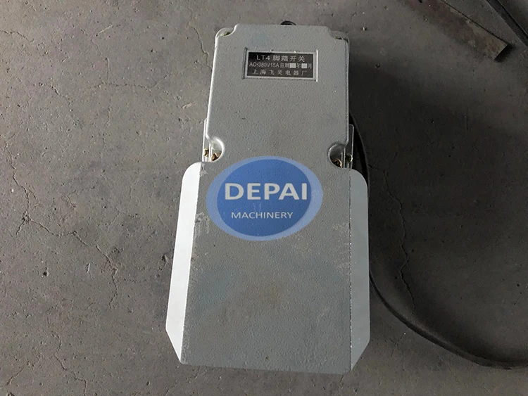 
DEPAI 3050 Adhesive Label Semi Auto Electrical Flatbed Screen Printing Machine 