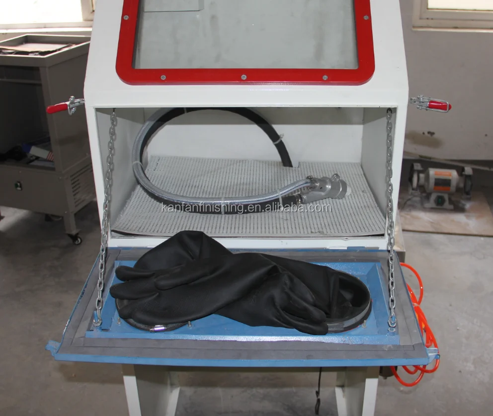 Competitive Price Small Dry Manual Sandblaster