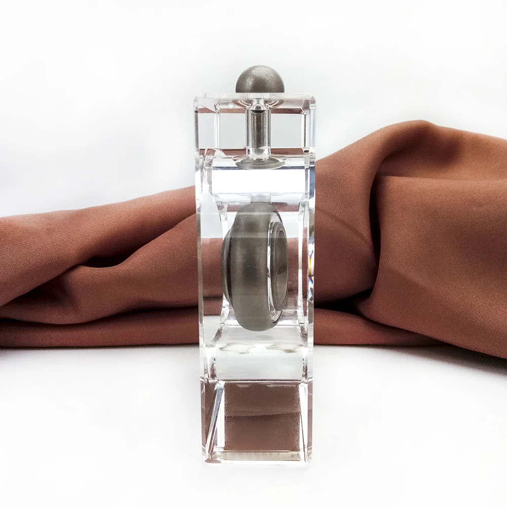 
Custom Engraved Block Clear Glass Small Crystal Desk Clock For Souvenir Gift. 
