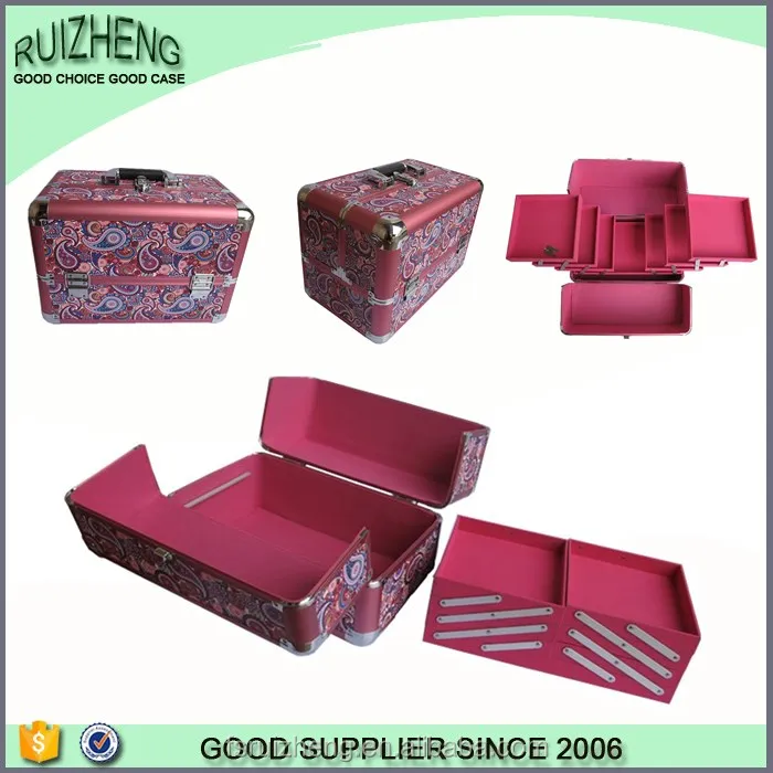 Vintage aluminum hard cosmetic carrying case  outdoor travel  locking hard makeup case