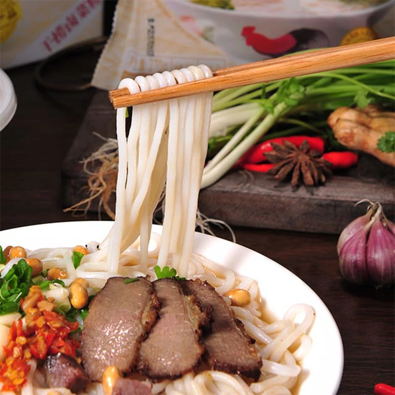 
Suitable for everyone to eat healthy low-calorie Chinese food Guilin rice noodle bowl shirataki noodles 