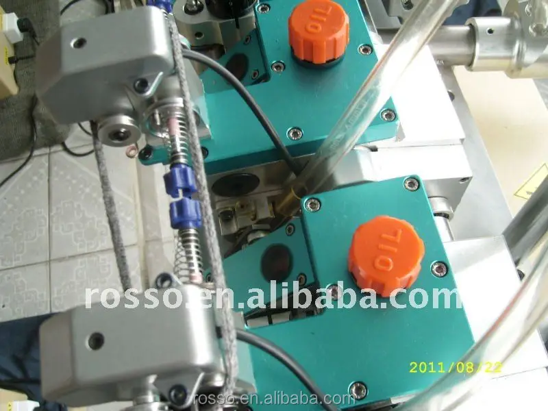 Straight sock machine