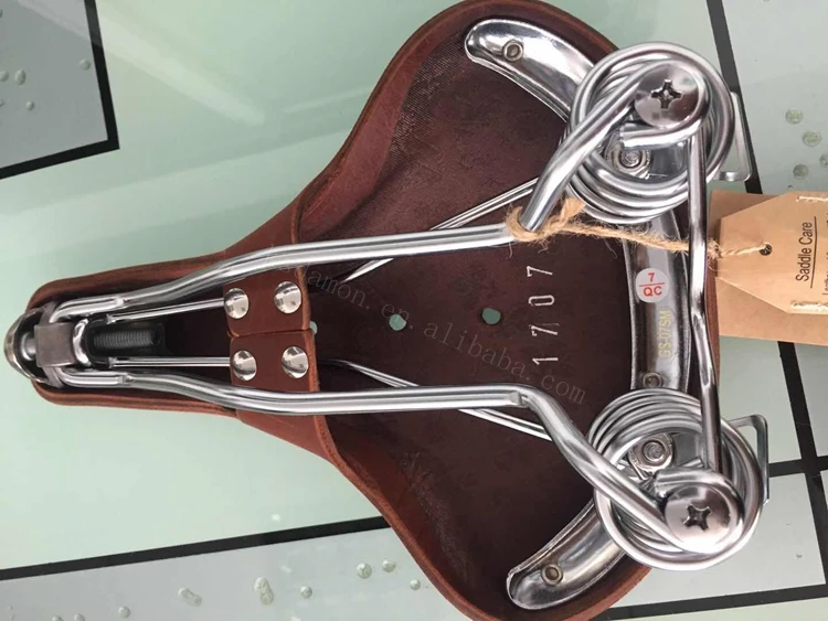 Gyes GS-07S Cow Leather Retro Riveted Road Bike Saddle