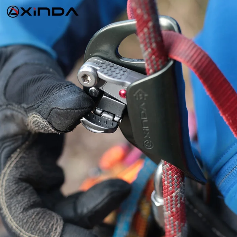 XINDA CE UIAA certified rock climbing 7075 aluminum chest ascender with foldable safety catch
