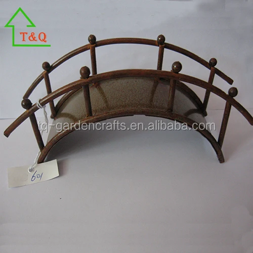 MINIATURE RUSTY FINISH GARDEN BRIDGE WIRE/METAL FAIRY GARDEN