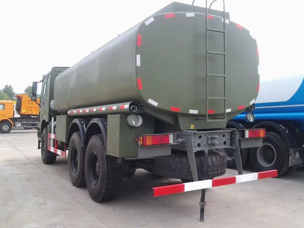 Sinotruk Howo Light Duty 4X2 8cbm Water Tank Truck