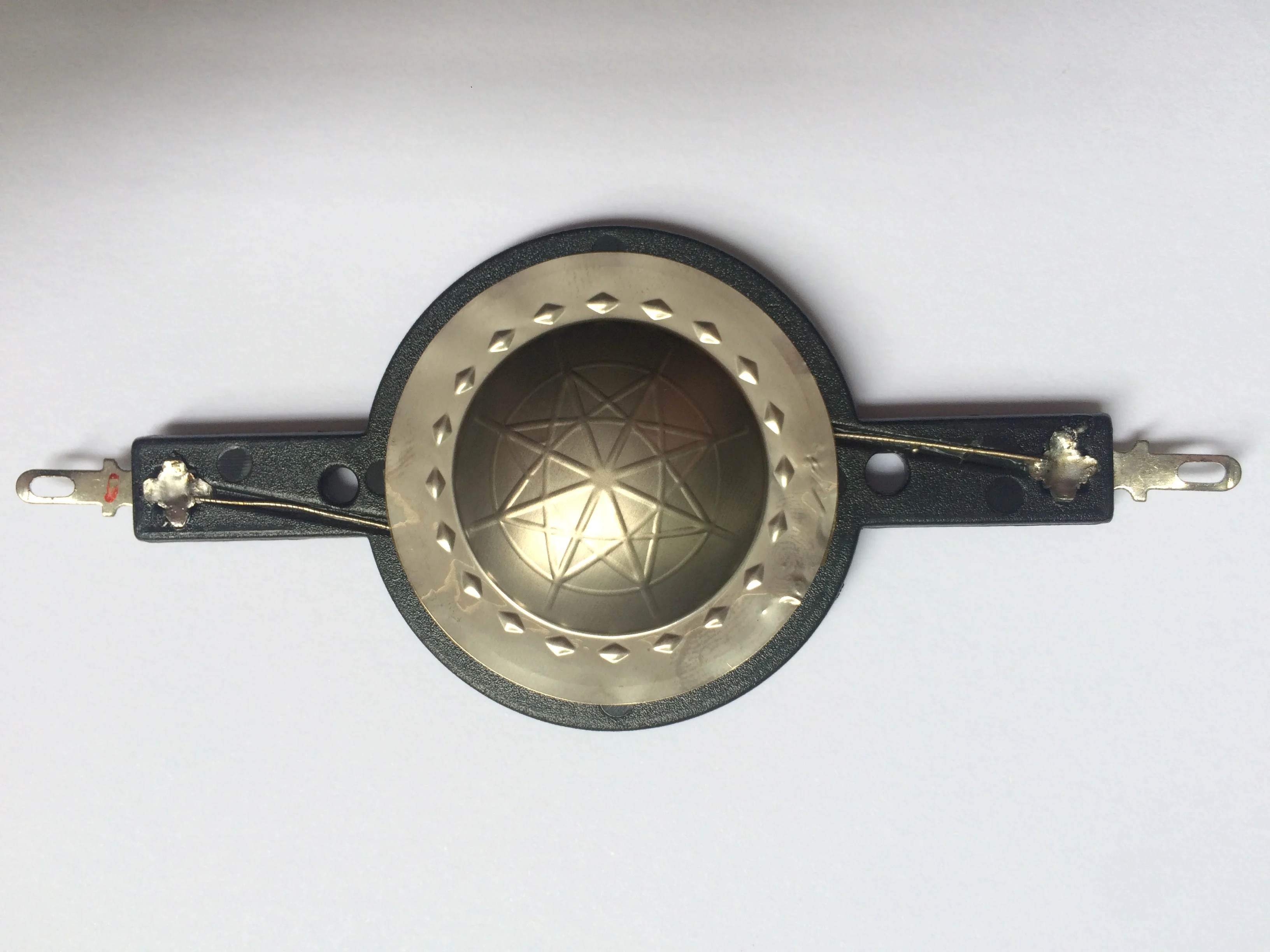 
1 inch Titanium dome tweeter with speaker voice coil B32071 