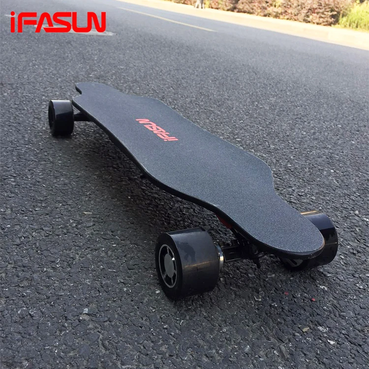 1600W Double Drive Hub Motors 42V Battery Box Electric Skateboard With Remote