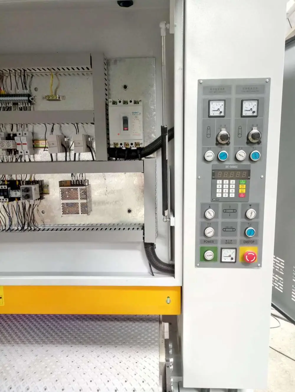 
New product SFR-R1300D floor production line uv primer sanding machine 