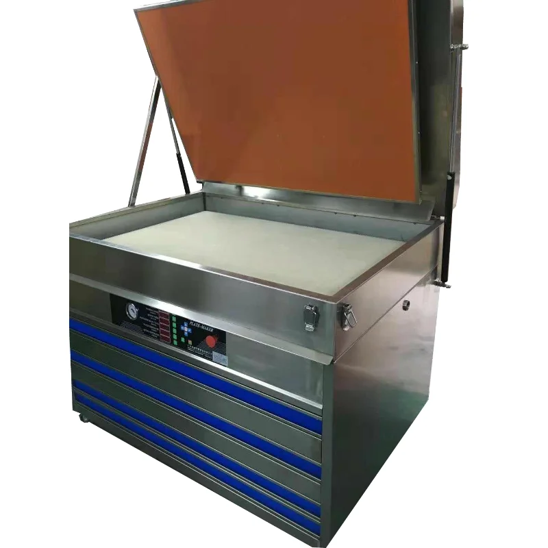 Машина для производства полимерных пластин