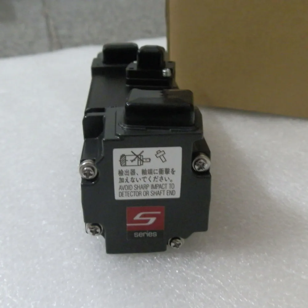 100W Industrial Electric high torque motors AC Servo Stepping Motor HF-KE13 NEW in stock