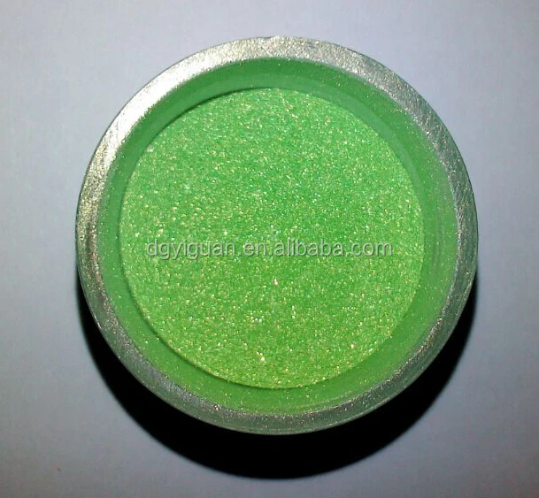 Красочный съедобный блеск и блеск