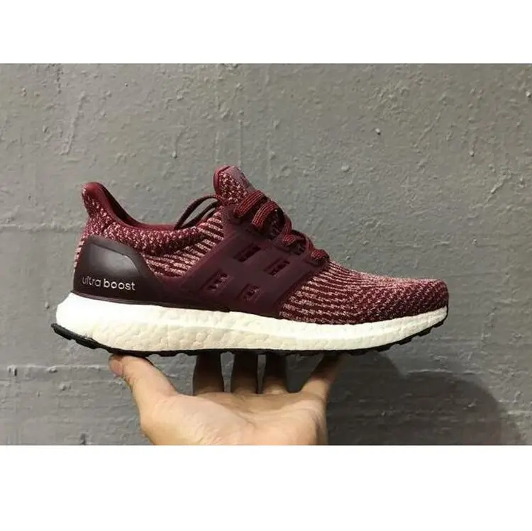 
High Quality 3.0 4.0 Running Shoes Men Women3.0 III Primeknit Runs White Black Sports Sneaker 