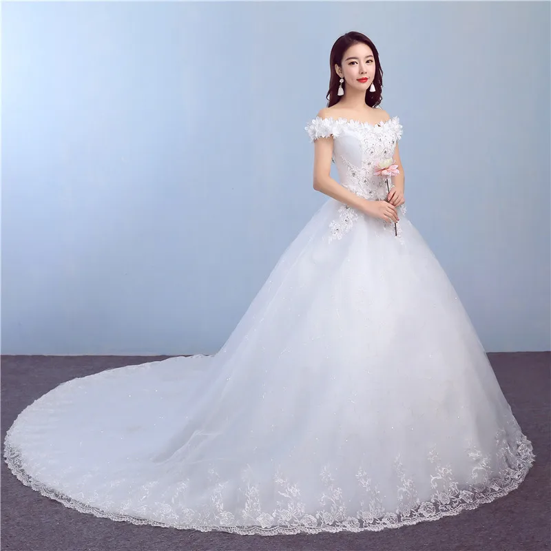 Hot sale Favorable Ivory Flower Long Train Wedding Dresses for Bride Bridal Gown with Long tail