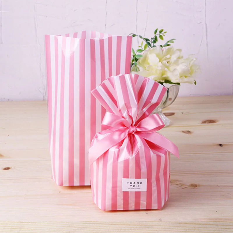 50 PCS Plastic Cheap Cute Bow Tie Stripe Baking Cookie Candy Wedding Gift Package Bags  14*20CM