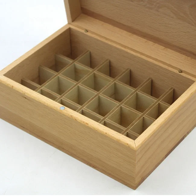 Luxury Solid Christmas Gift Packing Box Beech Wooden Essential Oil Box 15 Pack Bottles Carrier