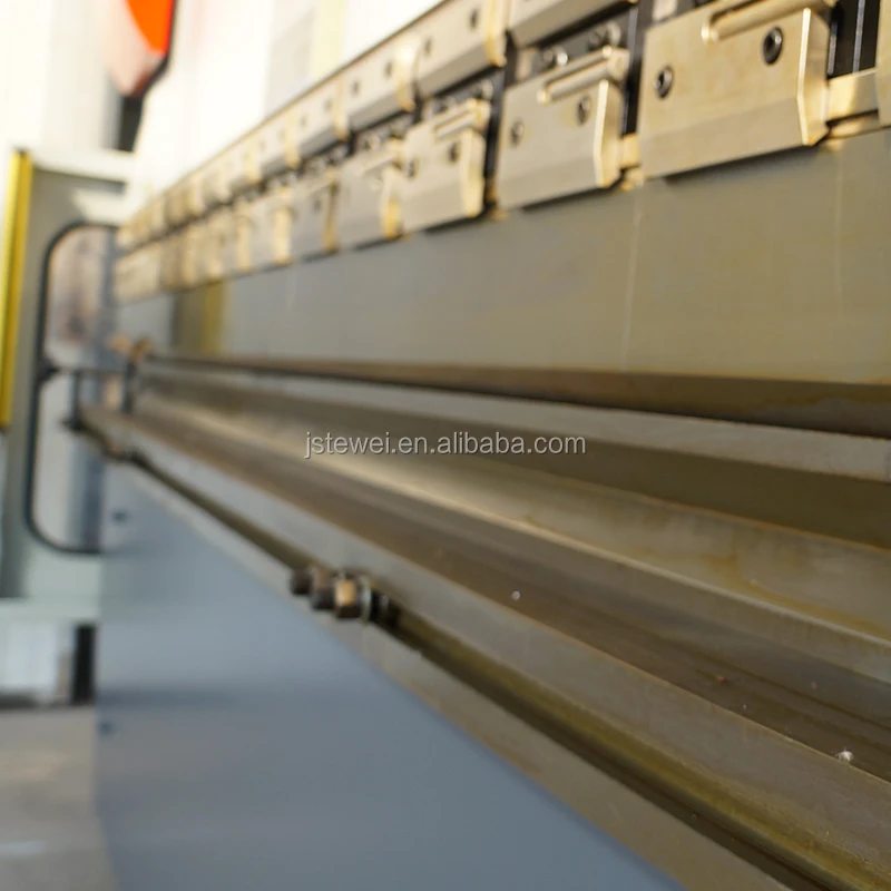 Small Wc67K Cnc Electric 200Ton Press Brake For Sale