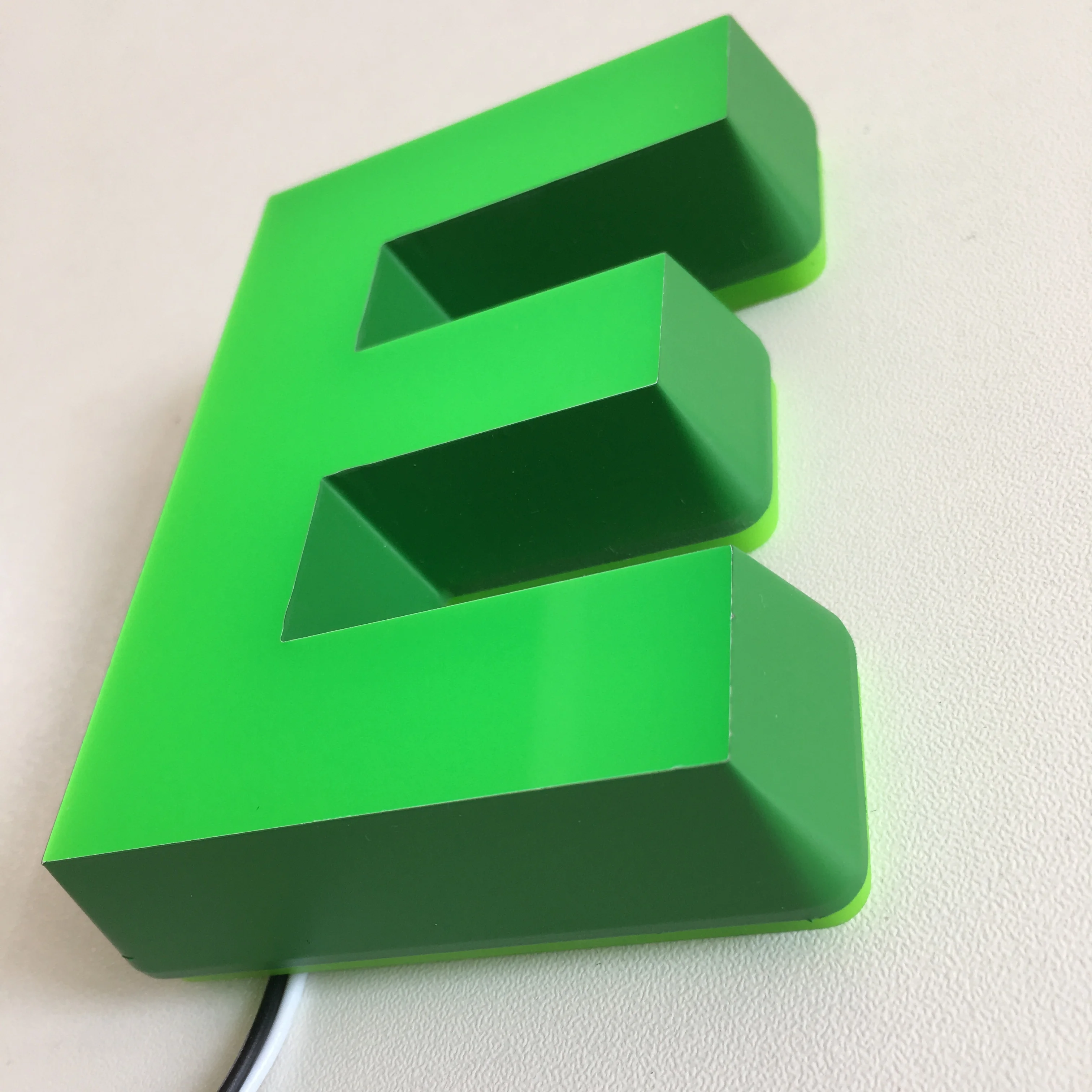 New Trendy Products High Brightness Led Acrylic Letters Sign Name Board DC 12v RGB Building Lights