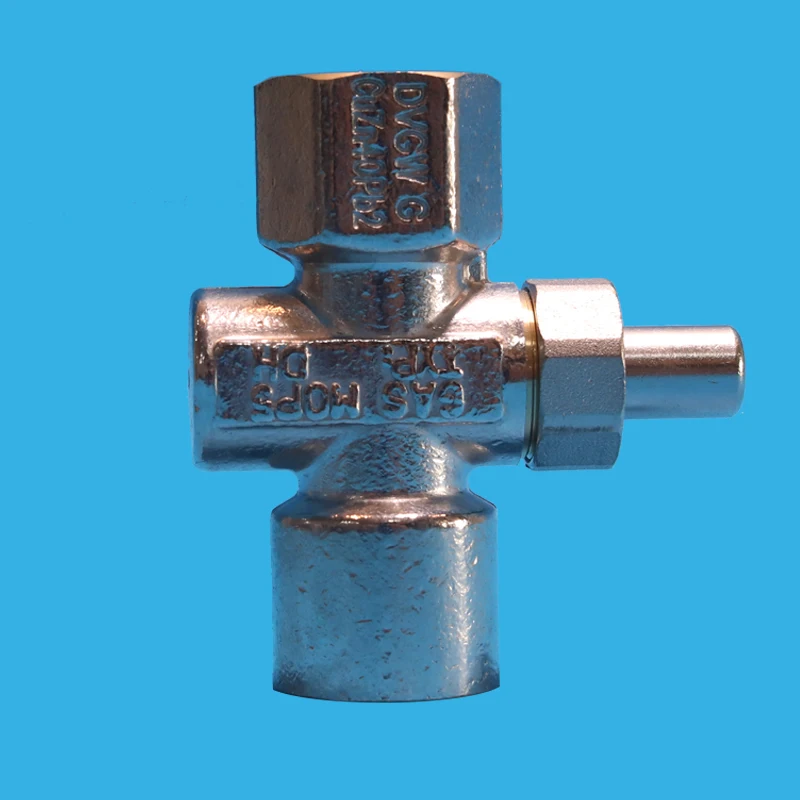 Two way manual pressure gauge valve