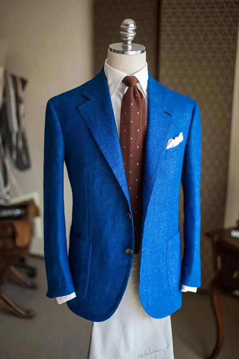 Fashion Tailored Slim Fit Man suit in China Supplier with High Quality