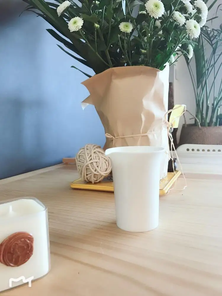 ECO friendly Cold press Organic Virgin Coconut oil Massage candle lotion candle