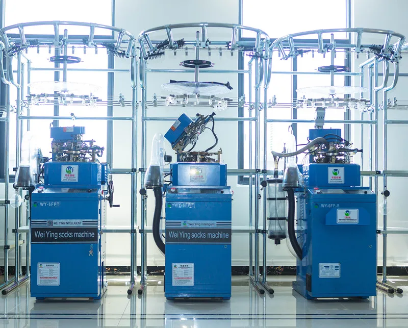 Full computerized automatic socks knitting machine