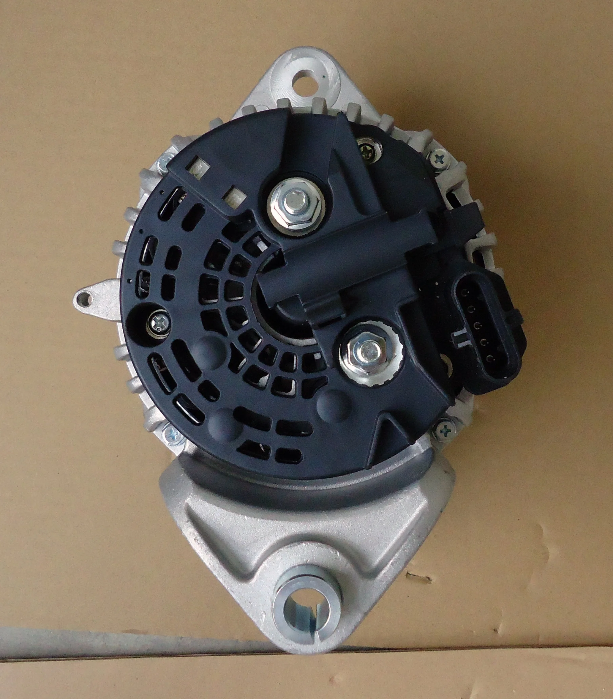 NEW ALTERNATOR FOR WORLDWIDE APPLICATIONS VOLVO TRUCK FH12 2001-ON 0124655008