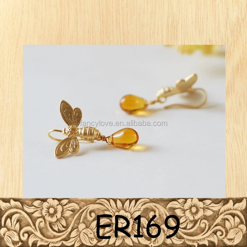 
Nice cute bee design golded amber drop earring 