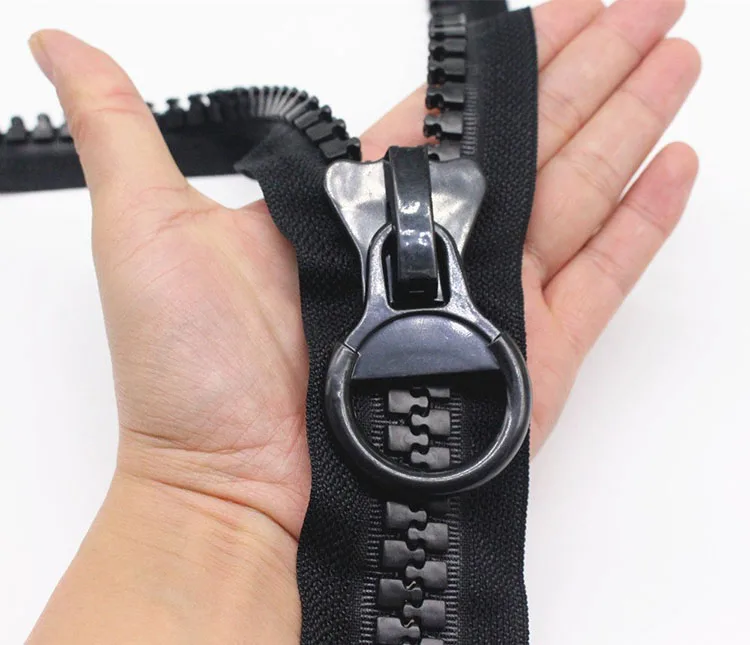 High Quality Economic Superior Large Plastic Zipper