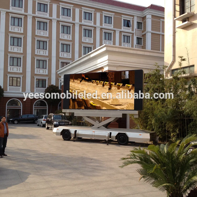 Yeeso most eye-catching LED billboard trailer, scissor lifting cellphone Shape LED screen trailer