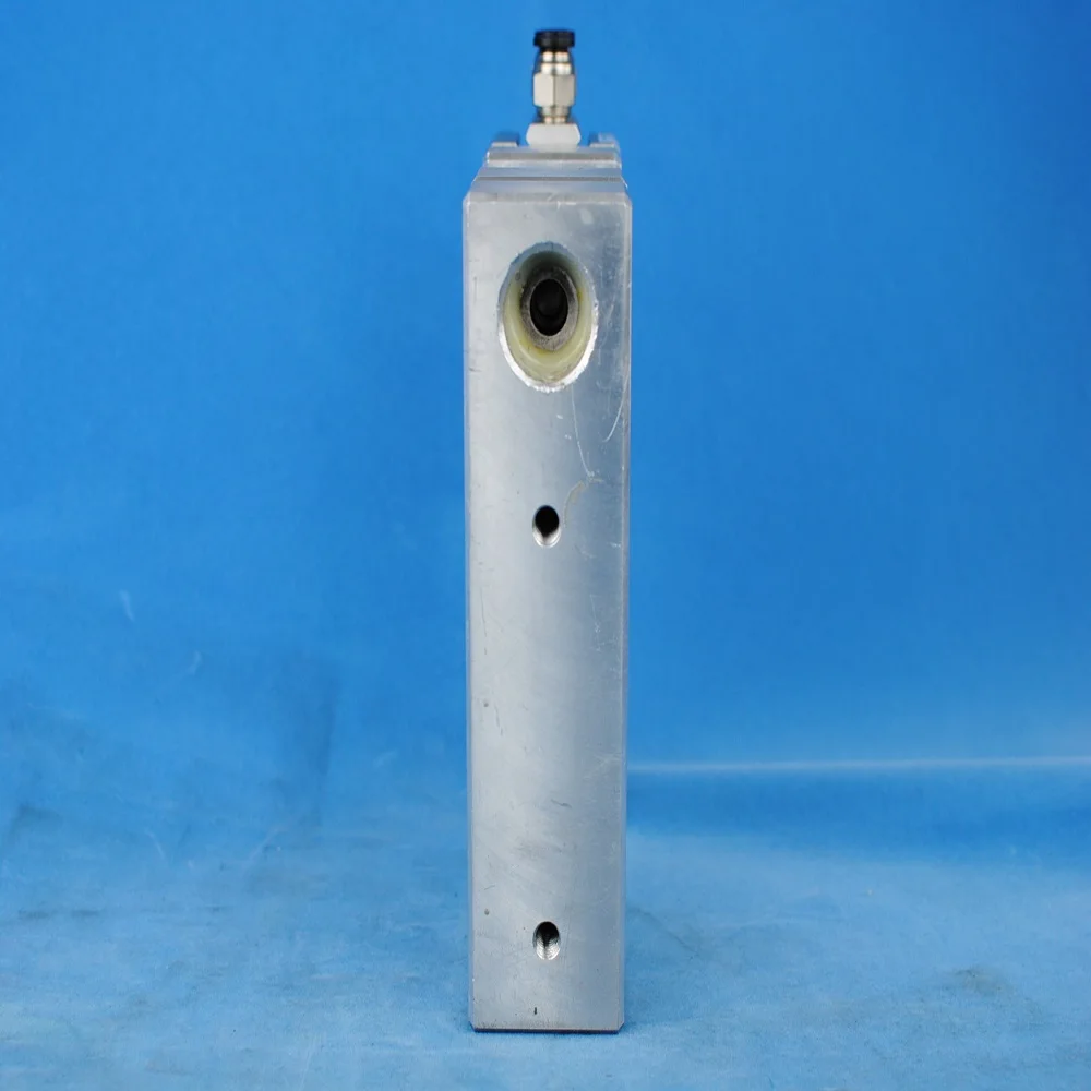 Pneumatic round hole drilling machine for PE bag