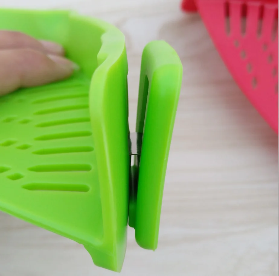 Kitchen Silicone Basket Strainer Draining Basket Kitchen Snap Strainer Clip on Silicone Colander Pot Strainer