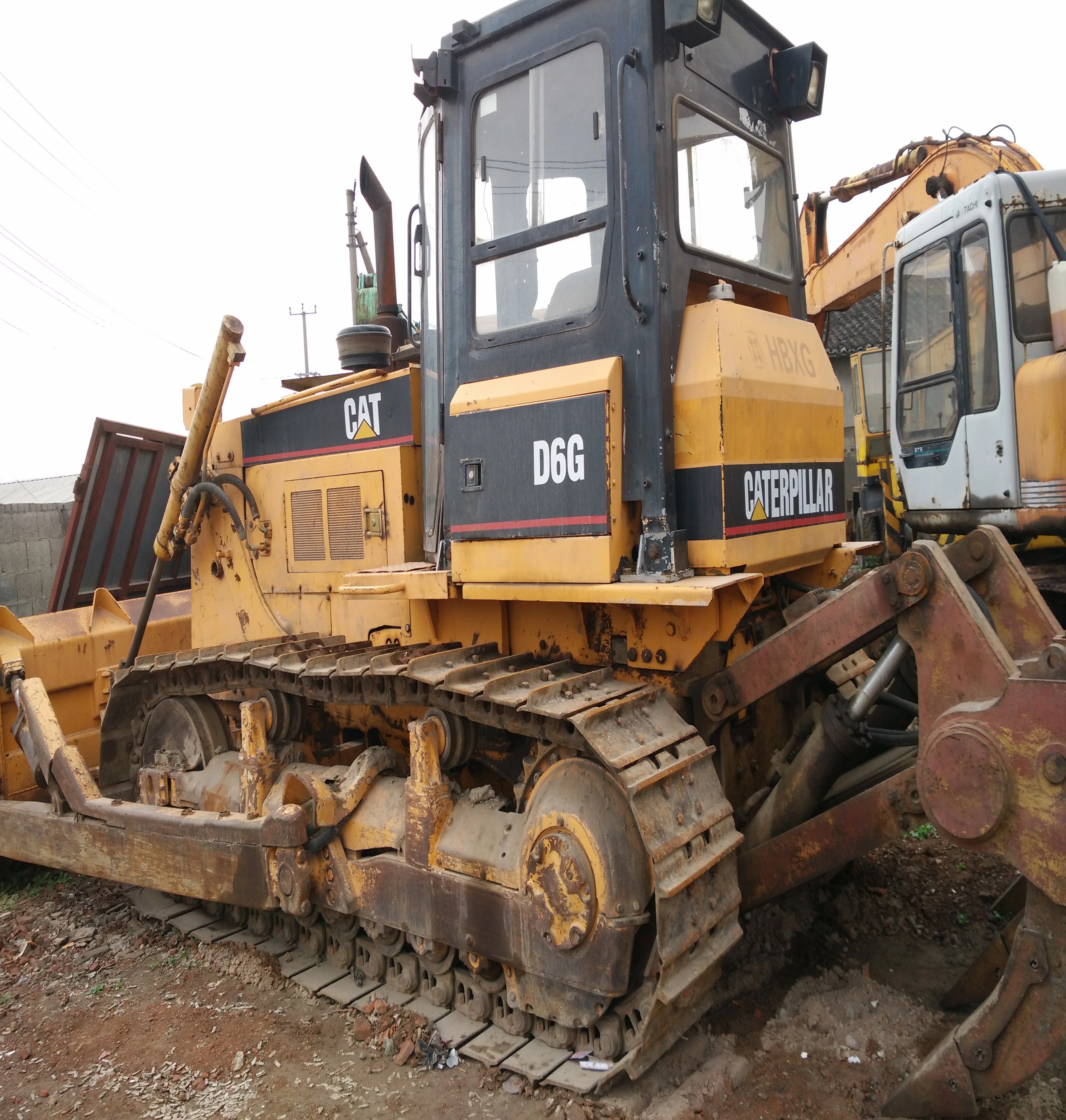 Good price best working condition america  D6G  D3 D8 D6 D5 D4 D9 D7 D10 Crawler bulldozer for sale