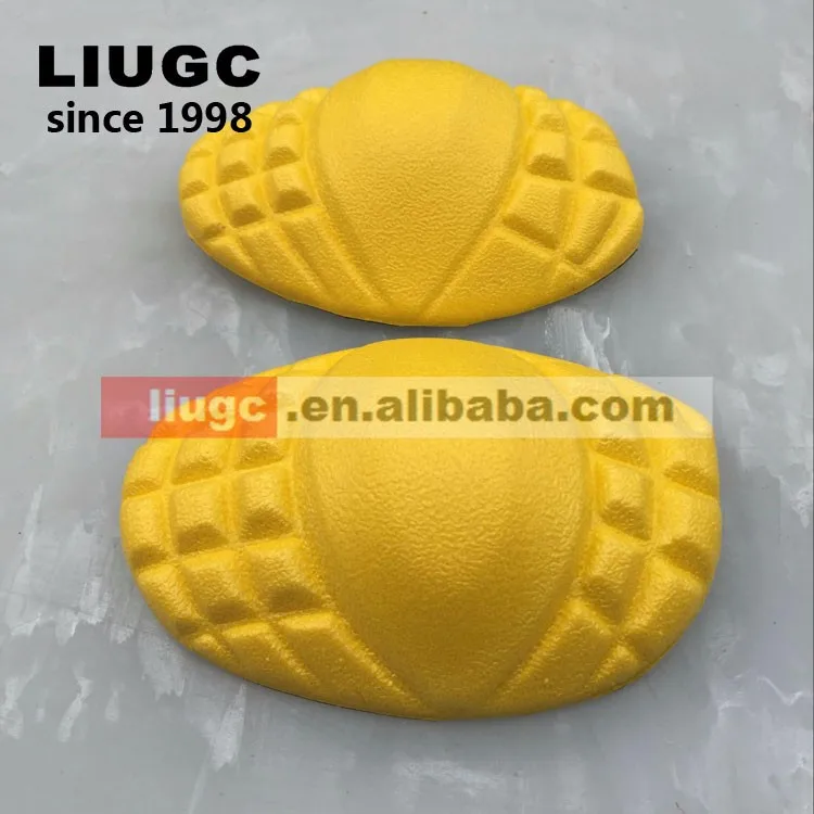 Shoulder pad for motorcycle jacket