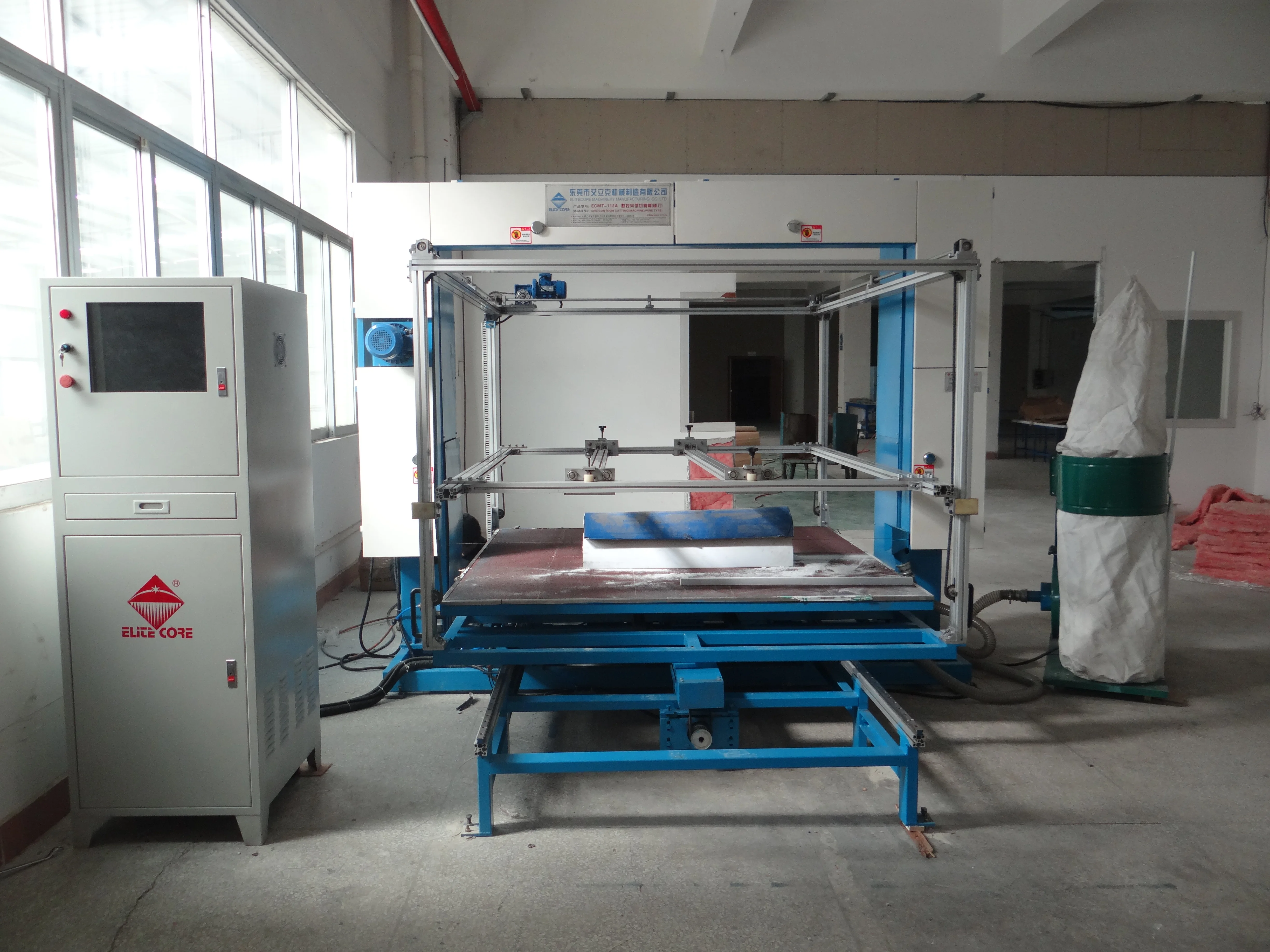 News! CNC Contour Sponge Cutting Machine