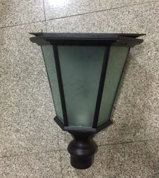 Светодиодный садовый светильник на солнечной батарее