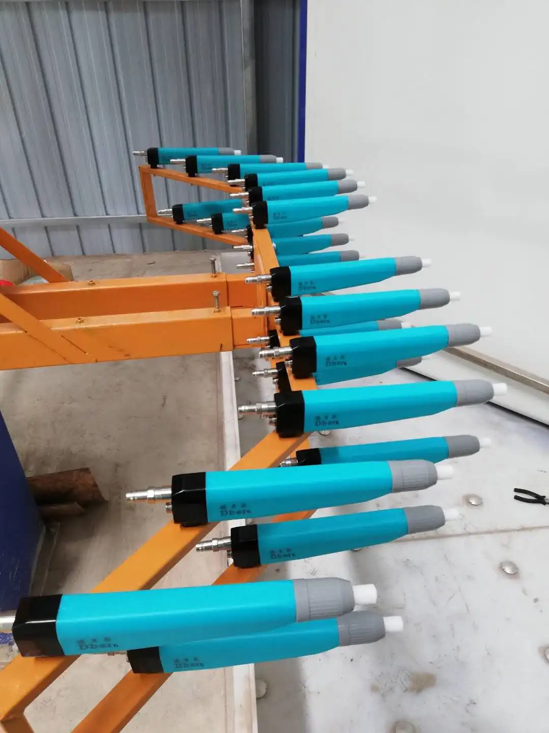  Автоматический пистолет-распылитель порошкового покрытия Dber