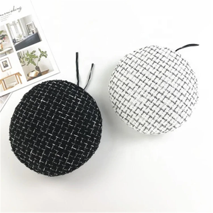 
Winter New Arrive Fashion Wind Port Black And White Bow Tie south Africa Beret Students Octagonal Cap 