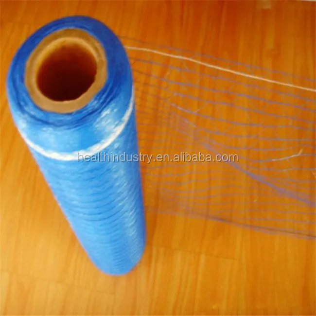 Белый и темно-зеленый шелковый тюк netwrap