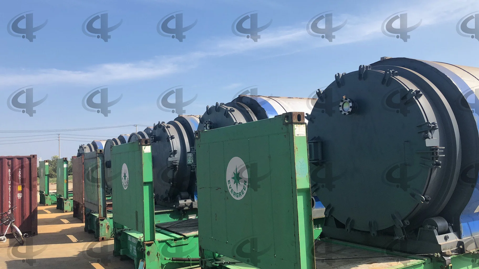 Environment friendly tyre recycling machine