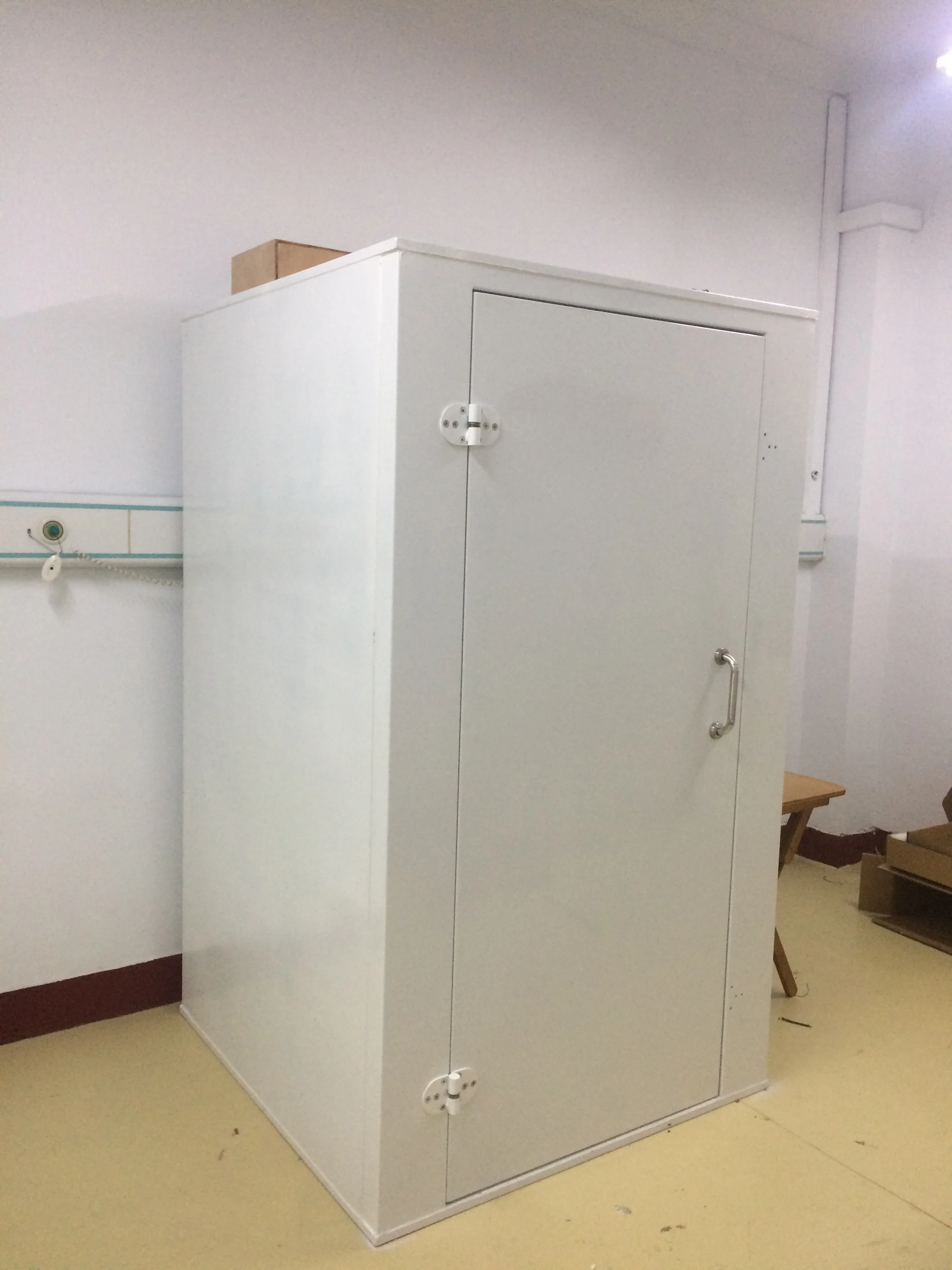 
audiometric booth for hearing test 